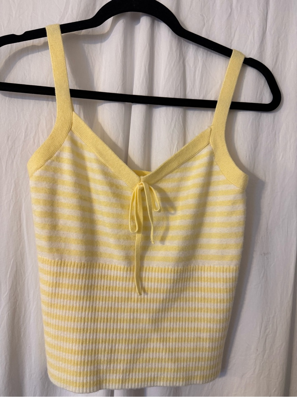 Gilly Hicks Yellow Striped Knit Tie-Front Tank Top Size Medium, Stretchy..🎰🎰🎰